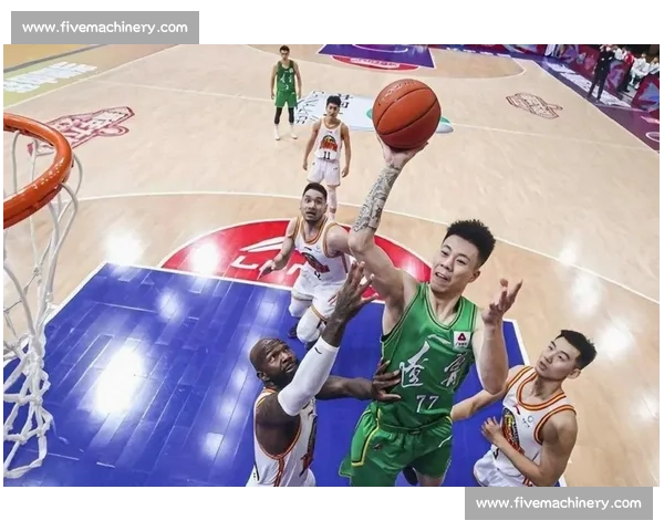 CBA直播广州队迎战新疆队焦点对决全场精彩看点解析赛季强强碰撞