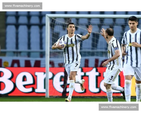 那不勒斯主场迎战尤文图斯意甲焦点大战胜负悬念十足引爆球迷热情